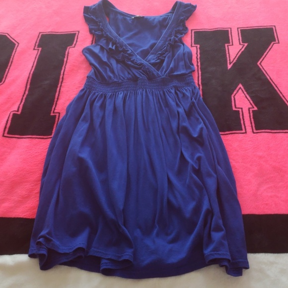 Express Dresses & Skirts - Express Knit Deep V Dress